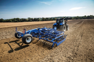 Trzy nowe modele kultywatorów uprawowych New Holland SGX