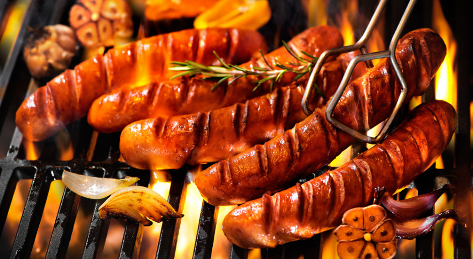 Tegoroczna majówka znów może upłynąć pod znakiem dynamicznego wzrostu "piknikowych" kategorii, fot. Shutterstock Podczas majówki zapewne wrócą tradycyjne nawyki konsumpcyjne