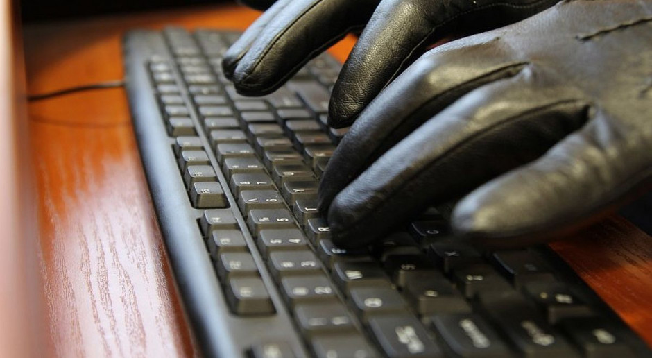 Oszust wyparował po wyłudzeniu zaliczki za wirtualny ciągnik, Foto: pixabay Oszustwo przy internetowej sprzedaży ciągnika