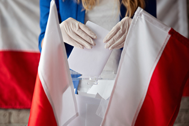 Wicemarszałek Senatu przyznał, że jest zwolennikiem wyborów tradycyjnych, Fot. Shutterstock Karczewski: Będziemy zabiegać, aby wybory odbyły się 17 lub 23 maja