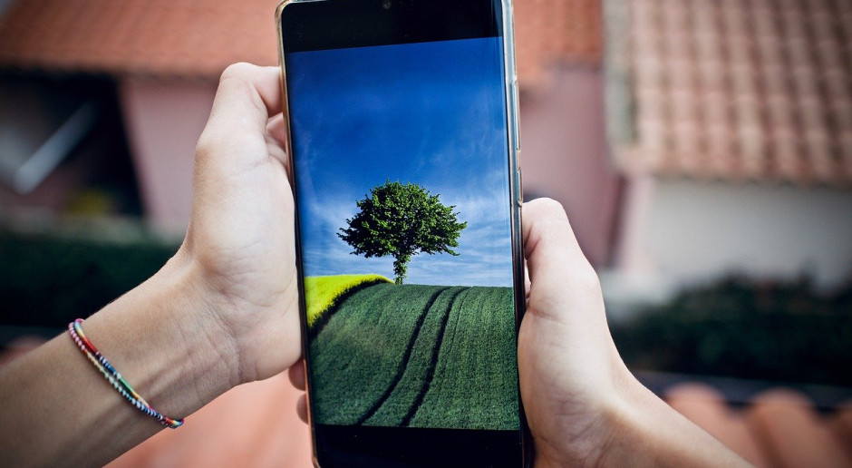 KRUS udostępnia aplikację mobilną na smartfony w systemie Android, umożliwiającą szybkie i wygodne w obsłudze wyświetlanie komunikatów KRUS;Fot.pixabay.com KRUS: Aplikacja mobilna dla rolników