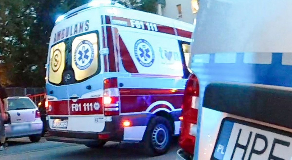 60-letni rolnik zasłabł za kierownica traktora, zdjęcie ilustracyjne: Policja Traktorzysta zasłabł za kierownicą i wjechał w auto