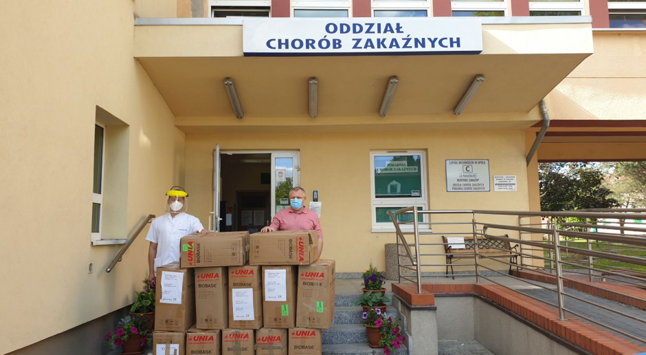 Maseczki zostały przekazane do szpitali położonych w województwach gdzie zlokalizowane są fabryki Unii, fot. Unia Unia: 140 tys. maseczek dla szpitali