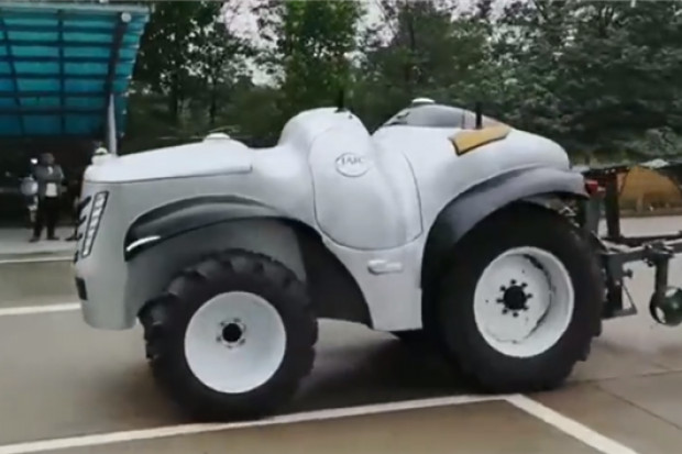 Oto pierwszy chiński ciągnik autonmiczny ET504-H, fot. mat. prasowe Chiński ciągnik autonomiczny gotowy do produkcji?