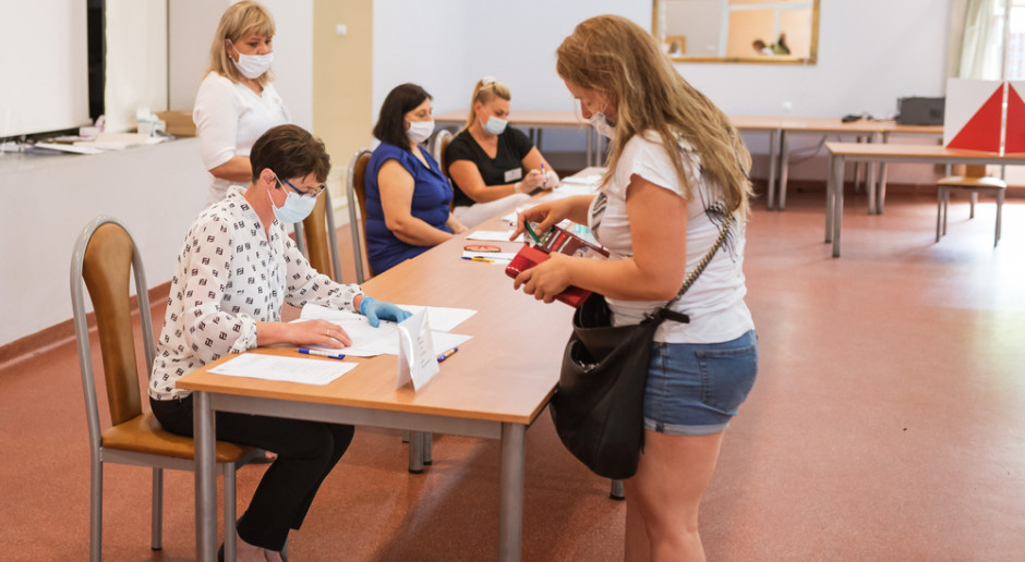 Fot. Dziurek / Shutterstock.com Do 7 lipca można złożyć on-line wniosek o dopisanie do spisu wyborców