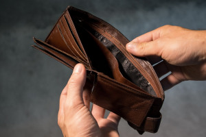 Utraciłeś płynność finansową z powodu COVID-19? Pomoc tylko do 30 listopada!