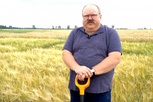 Farmerzy pytają o uprawę, dr Tomasz Piechota odpowiada