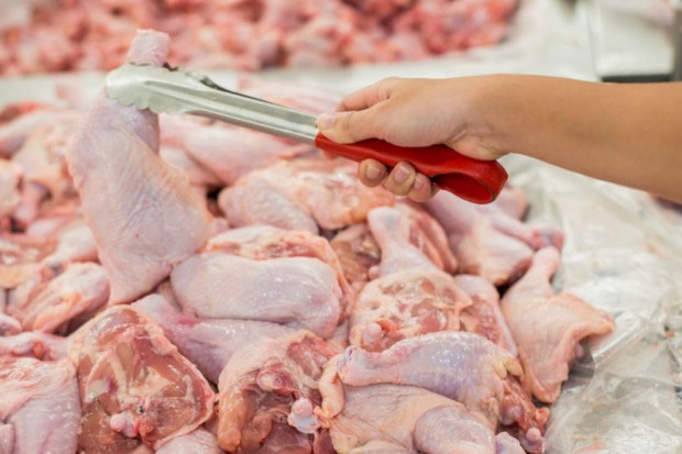 Rośnie liczba pracowników zarażonych koronawirusem w zakładzie drobiarskim Ami, Foto ilustr.: Shutterstock Już 401 pracowników z COVID-19 w zakładzie drobiarskim