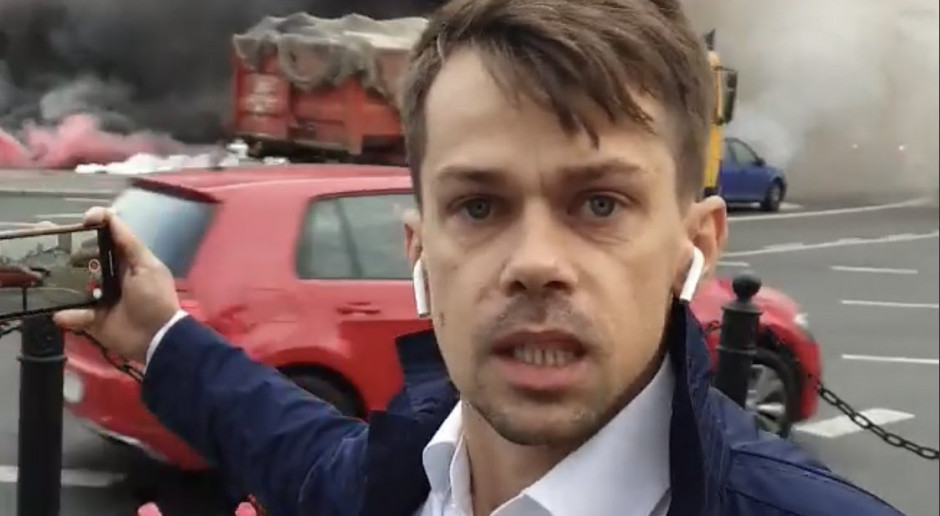 Fot. Facebook/Agrounia Rolnicy odpalili race na rondzie Dmowskiego: To zapowiedź tego, co może się stać