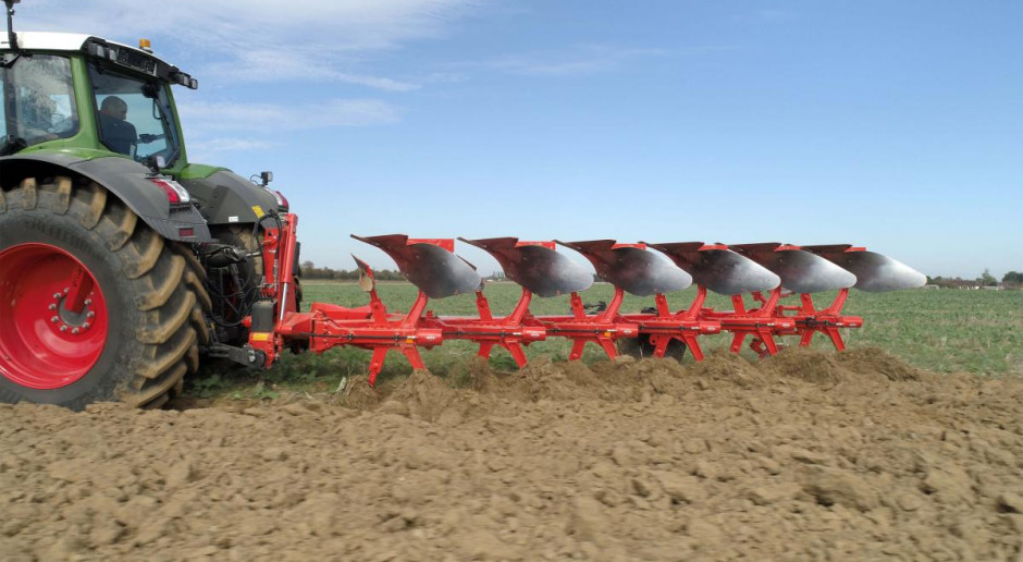 Pługi Multi Master L mogą zostać wyposażone w od 4 do 6 korpusów, a każdy z nich może pracować na szerokości roboczej od 35 do 50 cm. fot. mat. prasowe Kuhn wprowadza nowe modele pługów