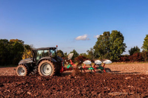 Wiele rozwiązań technicznych pług Kverneland 2300 S Variomat otrzymał od większych modeli. fot. mat. prasowe