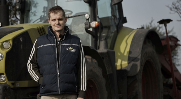 Michał Nierychlewski podkreśla stabilność i bezpieczeństwo pracy ciągnikiem Arion 630, fot. Claas