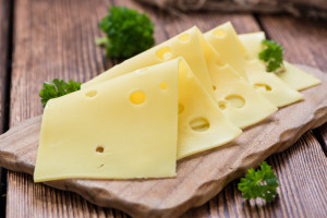 Przemysł mleczarski UE domaga się zniesienia karnej taryfy na sery