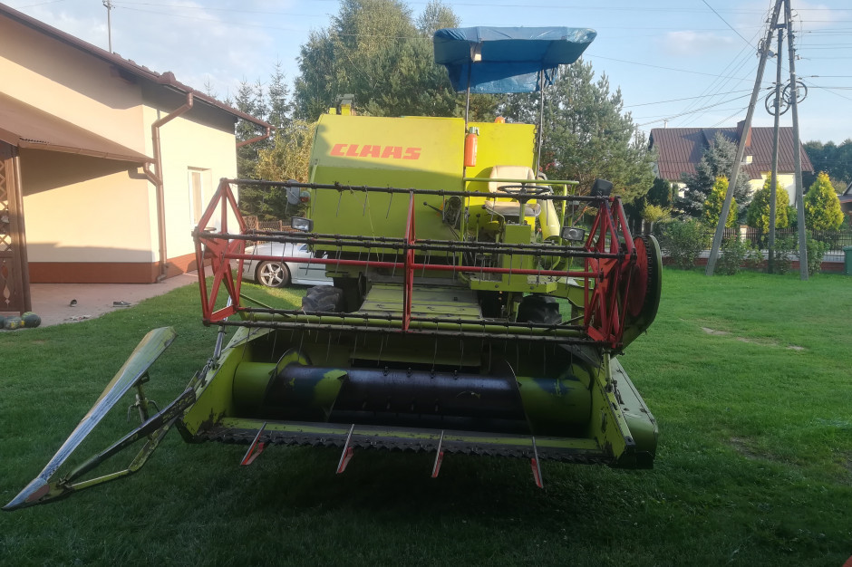 Claas Compact 30