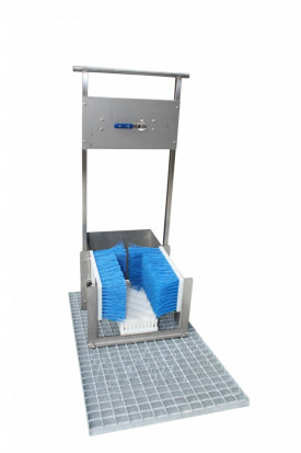 *UNIDOZ BOOT CLEANER Urządzenie do mycia obuwia.