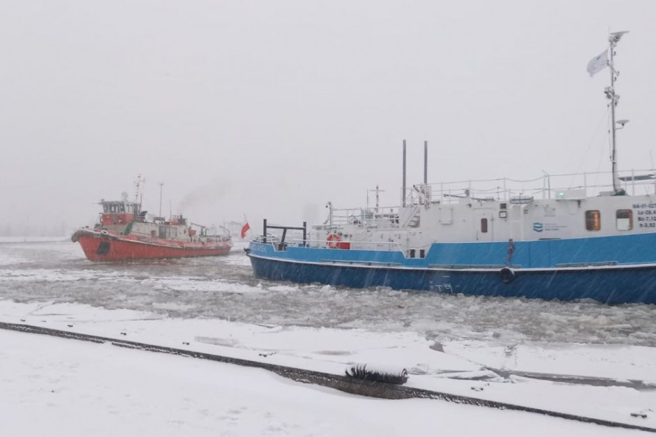 Lodołamacze wyruszyły do akcji z portu we Włocławku, Foto: Wody Polskie