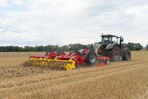 Nowe części robocze do kultywatorów Pöttingera
