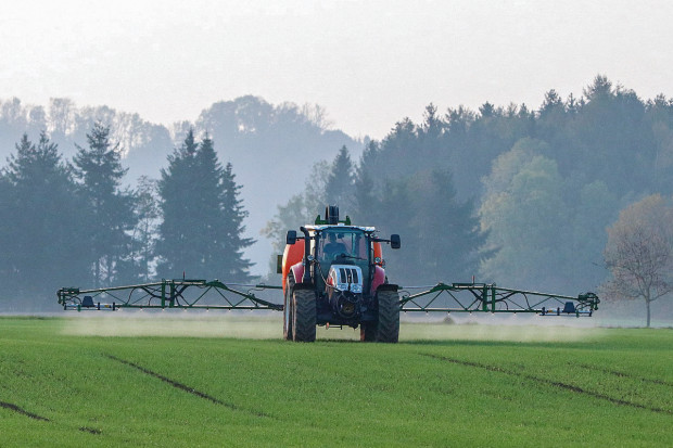 Dania: Zaostrzenie strategii pestycydowej