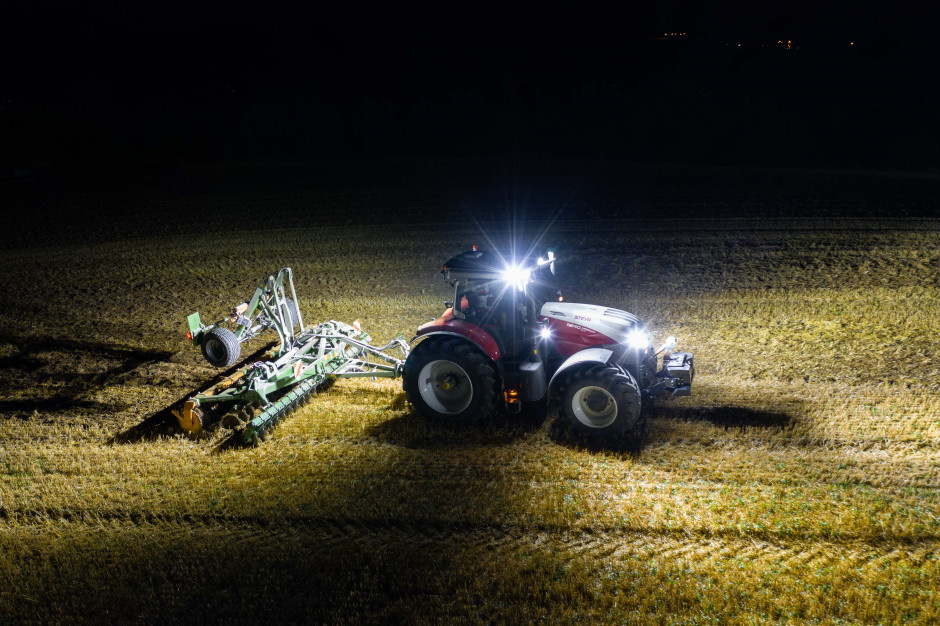 Steyr Absolut CVT fot. mat. prasowe