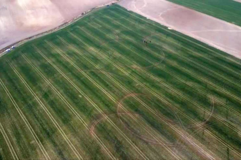 Na zdjęciu z drona widac skale zniszczeń, Foto: Facebook/archiwum rolnika