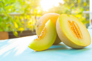 Dwa melony z Hokkaido sprzedane za równowartość 91,5 tys. zł