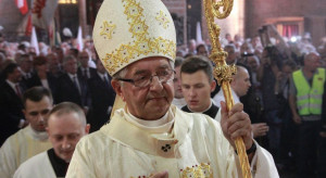 Jego Ekscelencja Sołtys Sławoj Leszek Głódź