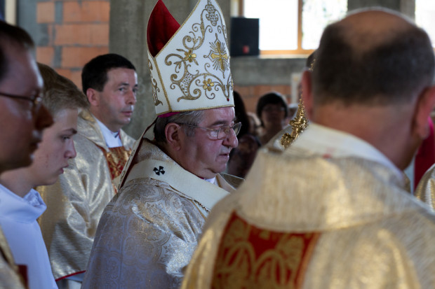 O co zadba arcybiskup, który został sołtysem?