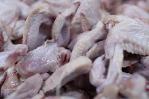 Produkcja drobiarska w USA: Amerykanom brakuje skrzydełek z kurczaka