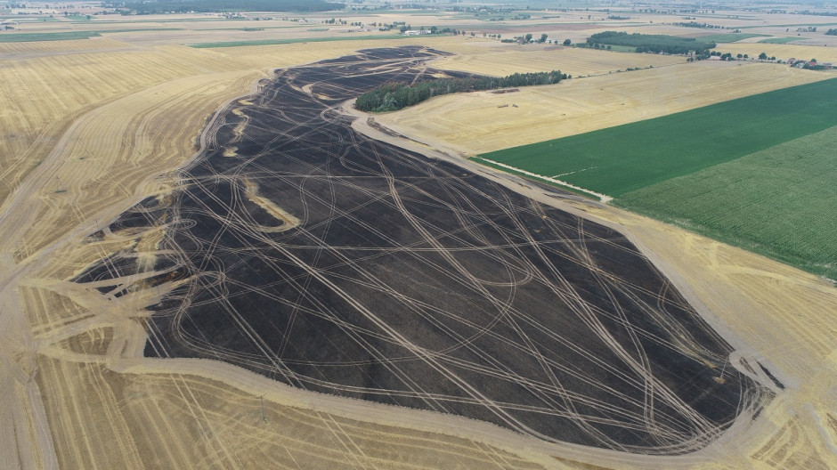 Pogorzelisko widziane z góry (zdjęcie wykonane dronem). / VH Polska