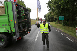 Koniec rolniczej blokady drogi krajowej nr 15 w okolicach Sampławy