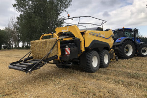 New Holland Big Baler 1290 High Density pokaz zbioru słomy [galeria]