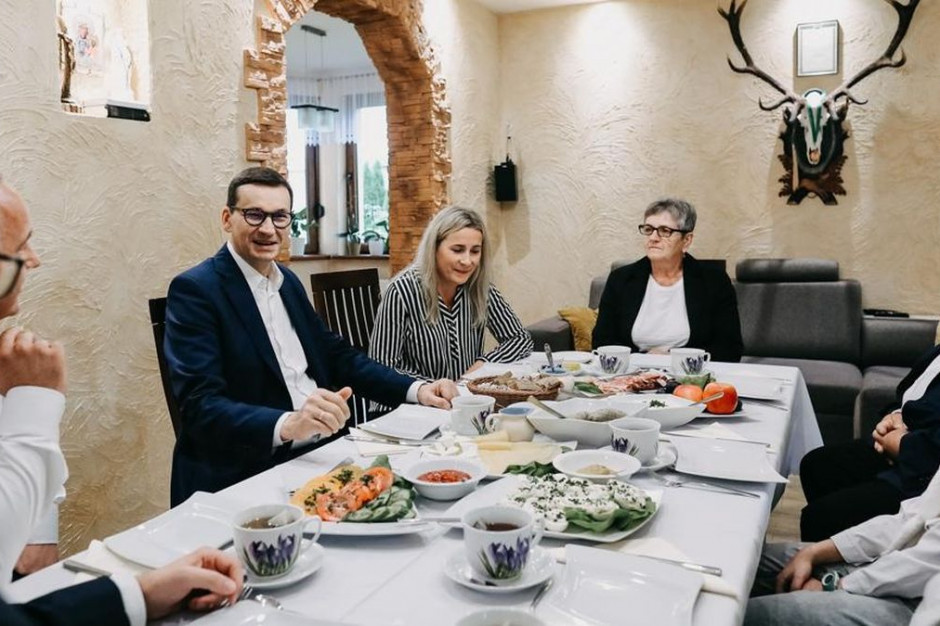 Premier Morawiecki zjadł śniadanie z roodzina rolników, Foto: Kancelaria Prezesa rady Ministrów
