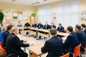 Premier oraz minister rolnictwa spotkali się w Bobolicach z rolnikami