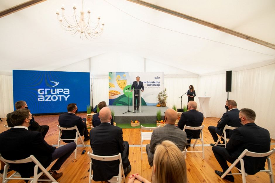 Zdjęcie z konferencji uruchomienia instalacji kwasów humusowych w Tarnowie, fot. Grupa Azoty