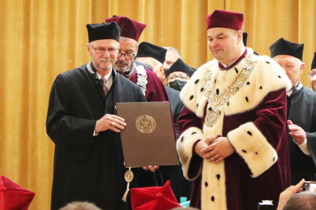 Prof. Jim Mazurkiewicz z tytułem doktor honoris causa SGGW