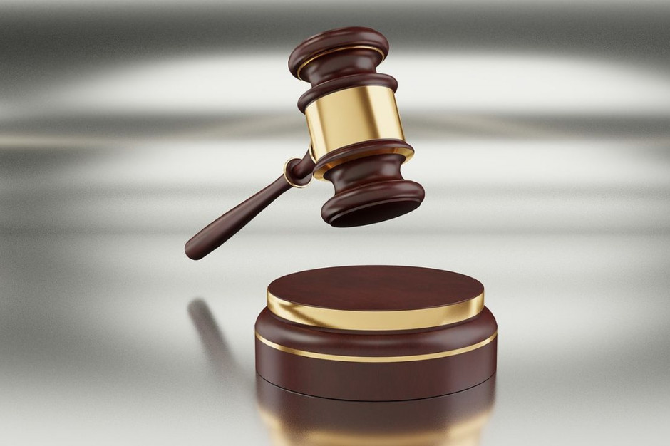 Sąd wydał wyrok w sprawie bezprawnie zajętego przez komornika traktora, Foto: Pixabay/QuinceCreative