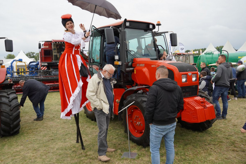 Na stoisku spółki MTZ Belarus Traktor podczas Agro Show 2021, fot.kh