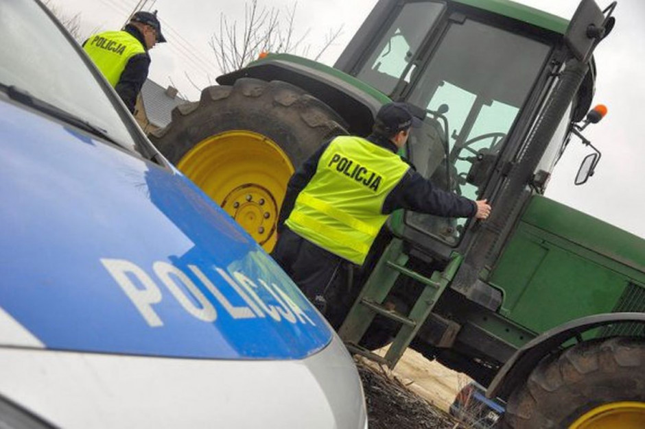 Traktorzysta uciekał przed kontrolą przez pola, Foto ilustracyjne: Policja