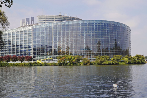 Parlament Europejski za strategią „Od pola do stołu”