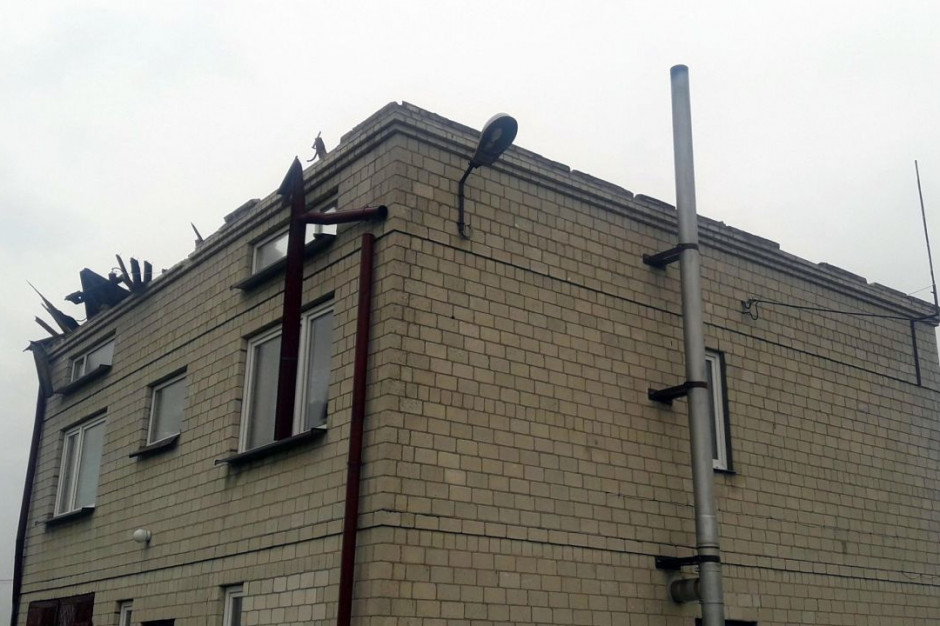 Wichura zrywała dziś dachy w wielu rejonach kraju, Foto ilustracyjne: PSP Łask