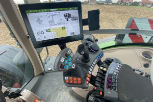 Fendt ONE - nowe monitory i możliwości na pokładzie traktorów Fendt