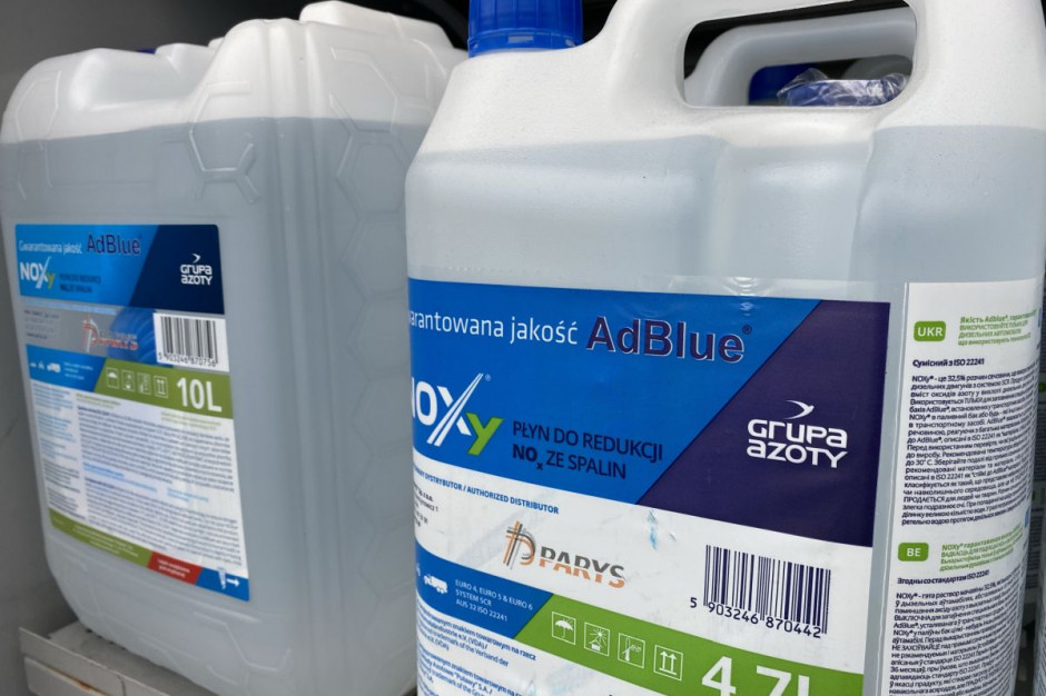 AdBlue, mimo że zawiera azot, nie jest nawozem, fot. farmer.pl