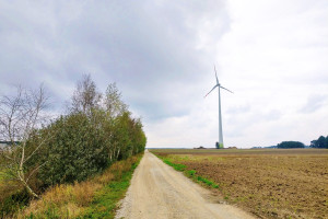 Mikroinstalacje wiatrowe to pomysł na zmniejszenie rachunków za prąd