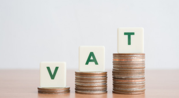 Sejmowa komisja finansów przeciw poprawkom Senatu do ustawy czasowo obniżającej VAT