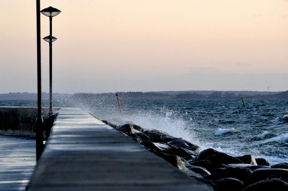 IMGW ostrzega przed gwałtownym przyborem wód w Bałtyku i na Zalewie Wiślanym, Foto: Pixabay/Palle1958