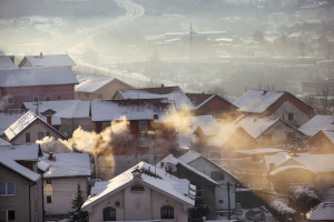 Jak skutecznie chronić się przed zimowym smogiem w domu?