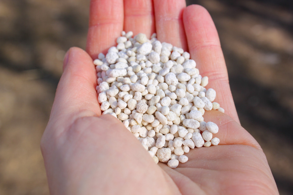 Kizeryt granulowany to uwodniony siarczan magnezu. Ze względu na naturalne pochodzenie surowców jest również zakwalifikowany do wykazu nawozów ekologicznych