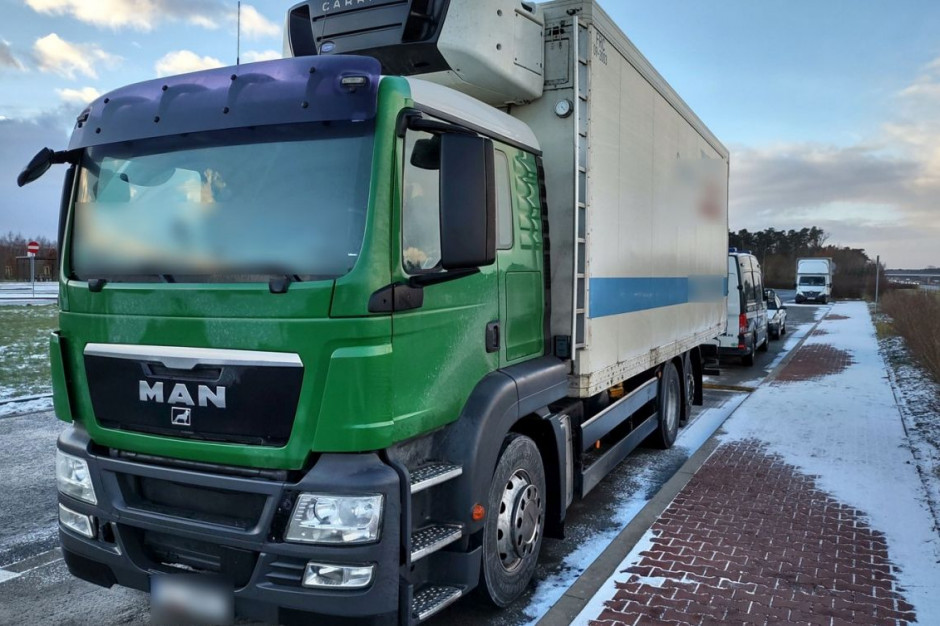 Dalszy transport ciężarówką wskutek kontroli został wstrzymany, Foto: WITD Poznań