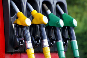 BM Reflex: Po obniżeniu VAT benzyna i diesel stanieją o ok. 70 gr