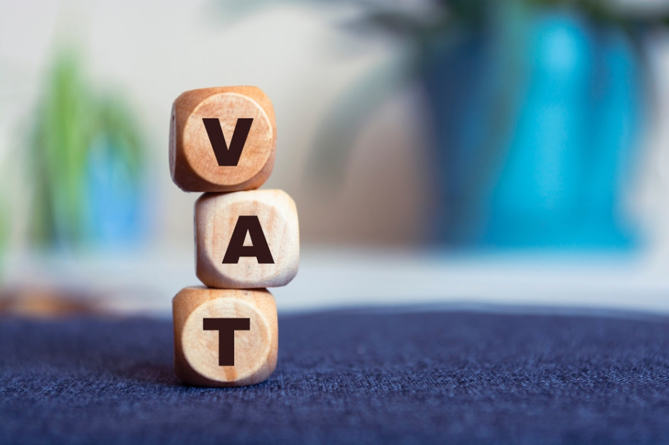 Uchwalona przez Sejm 13 stycznia tego roku nowela ustawy o podatku od towarów i usług czasowo obniża VAT m.in. na żywność, nawozy i gaz, fot. Shutterstock